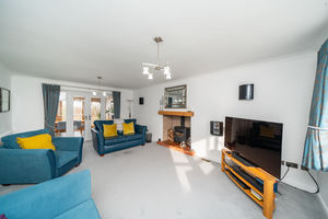 LOUNGE- click for photo gallery